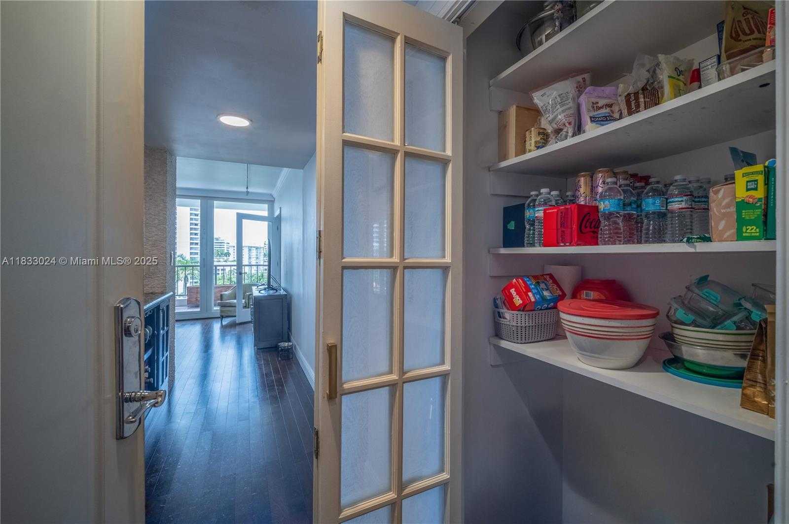 Small Image of 1581 BRICKELL AVE #508, Miami Number 12
