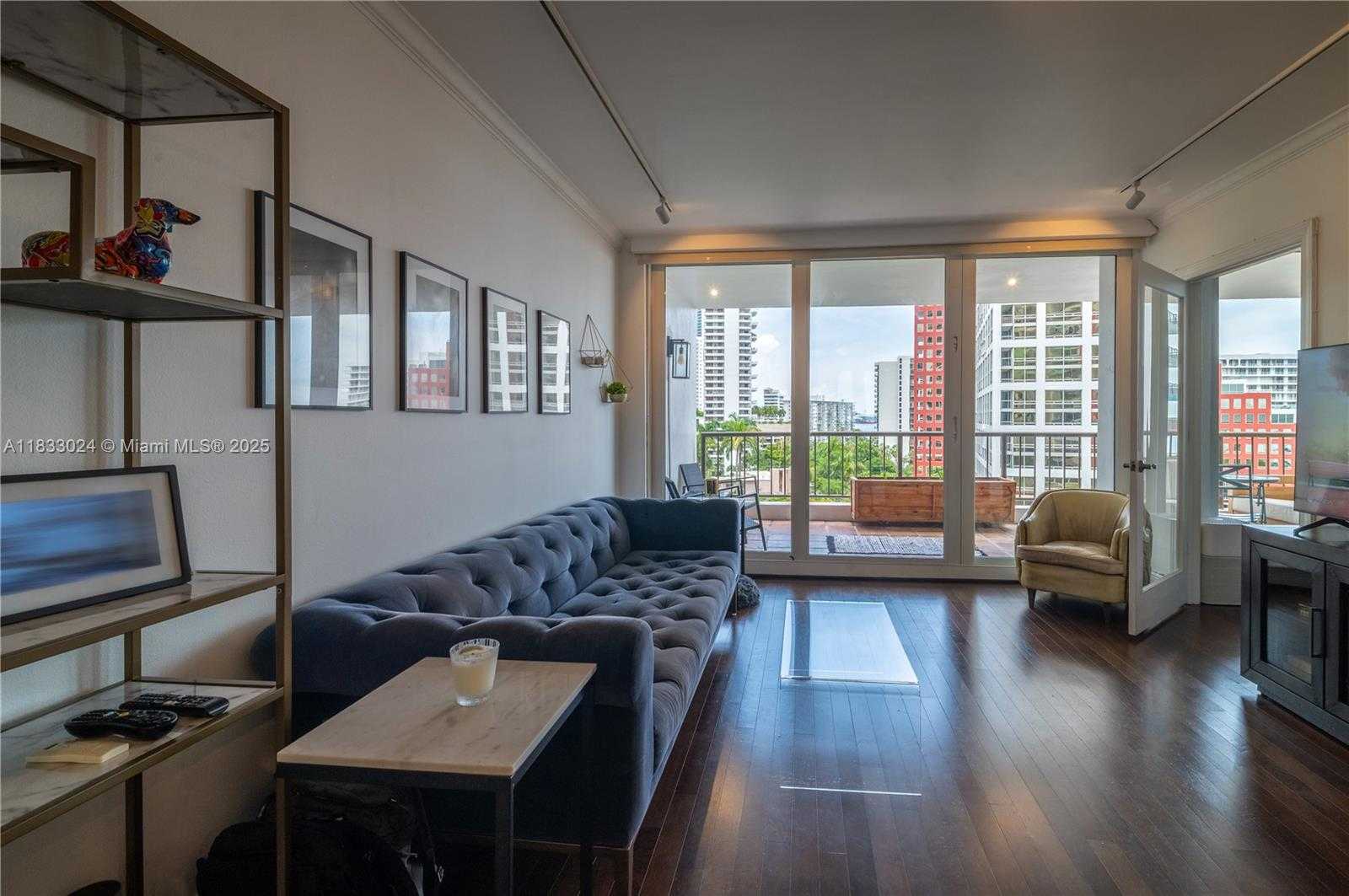 Small Image of 1581 BRICKELL AVE #508, Miami Number 15