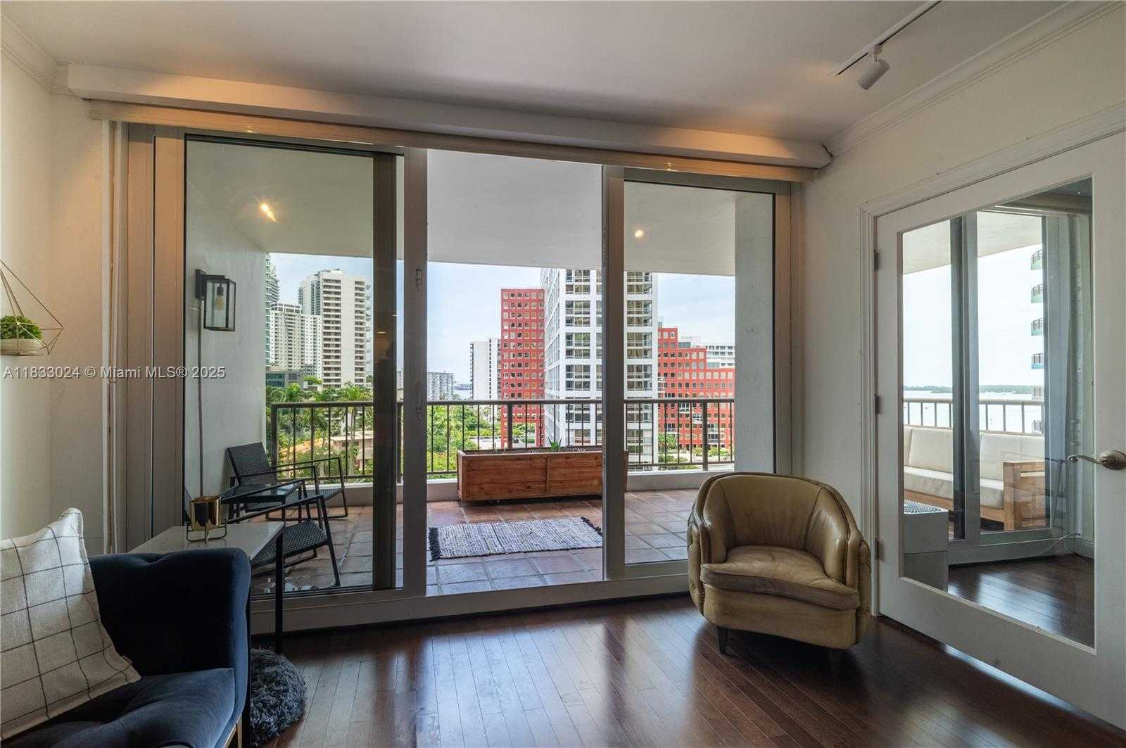 Small Image of 1581 BRICKELL AVE #508, Miami Number 17