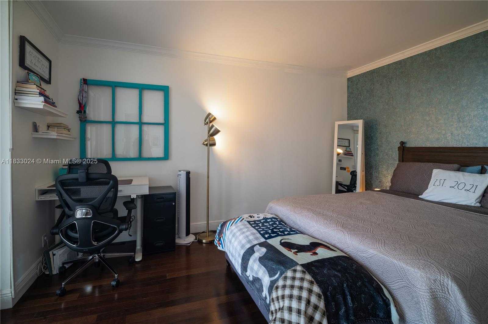 Small Image of 1581 BRICKELL AVE #508, Miami Number 27