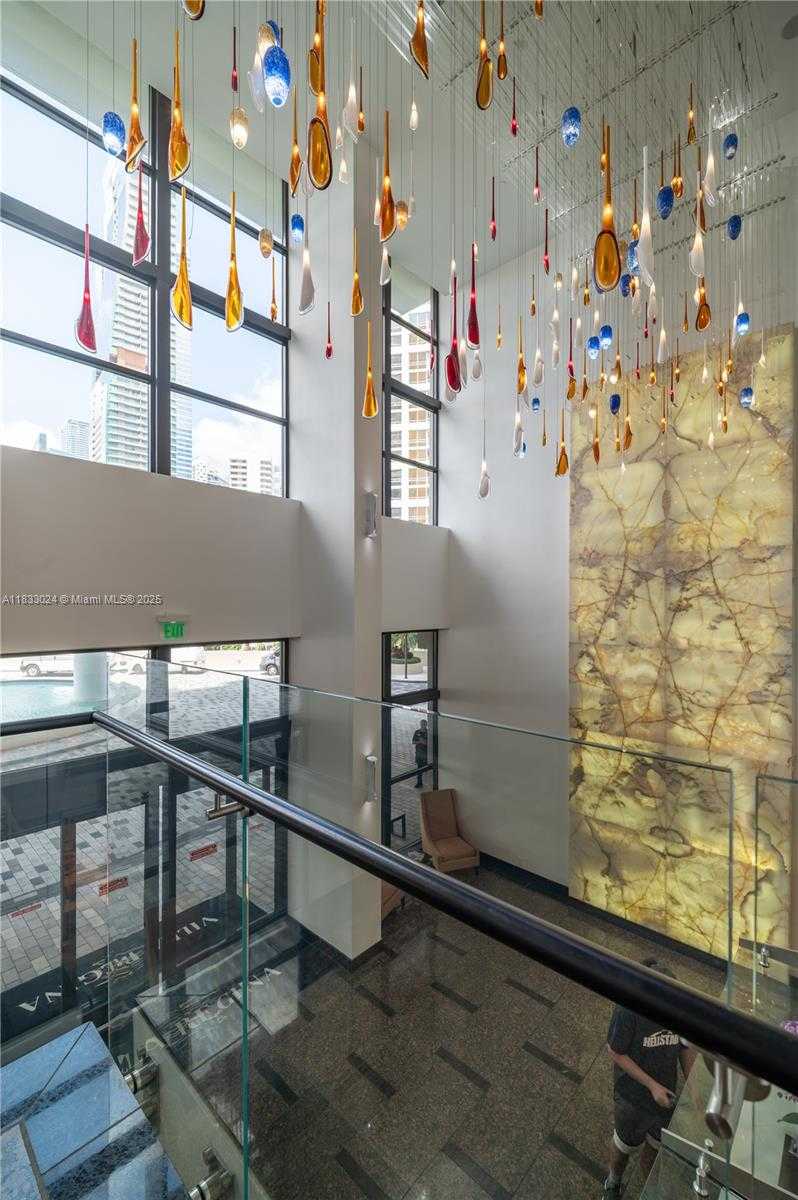 Small Image of 1581 BRICKELL AVE #508, Miami Number 31