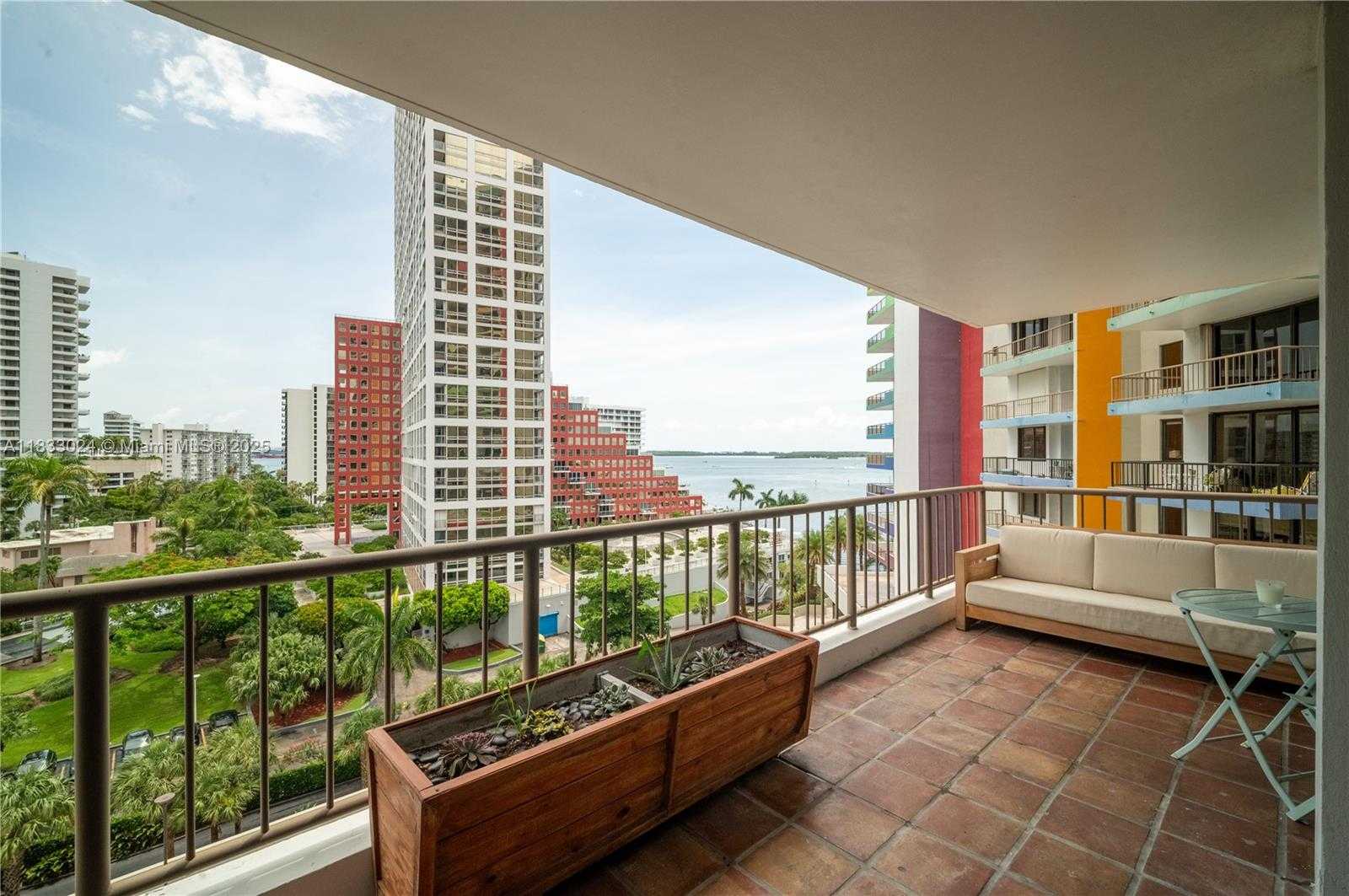 Small Image of 1581 BRICKELL AVE #508, Miami Number 6
