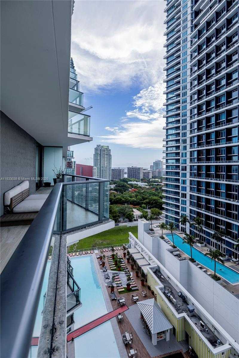 Small Image of 1300 SOUTH MIAMI AVE #2210, Miami Number 15