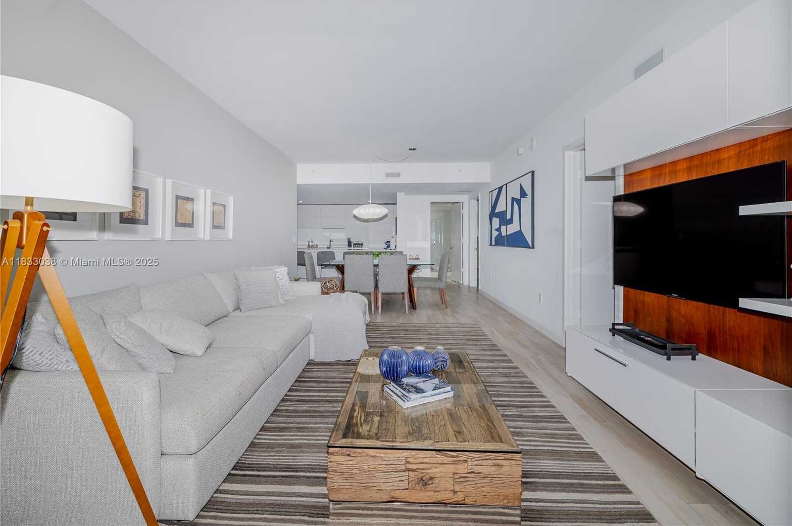 Small Image of 1300 SOUTH MIAMI AVE #2210, Miami Number 16