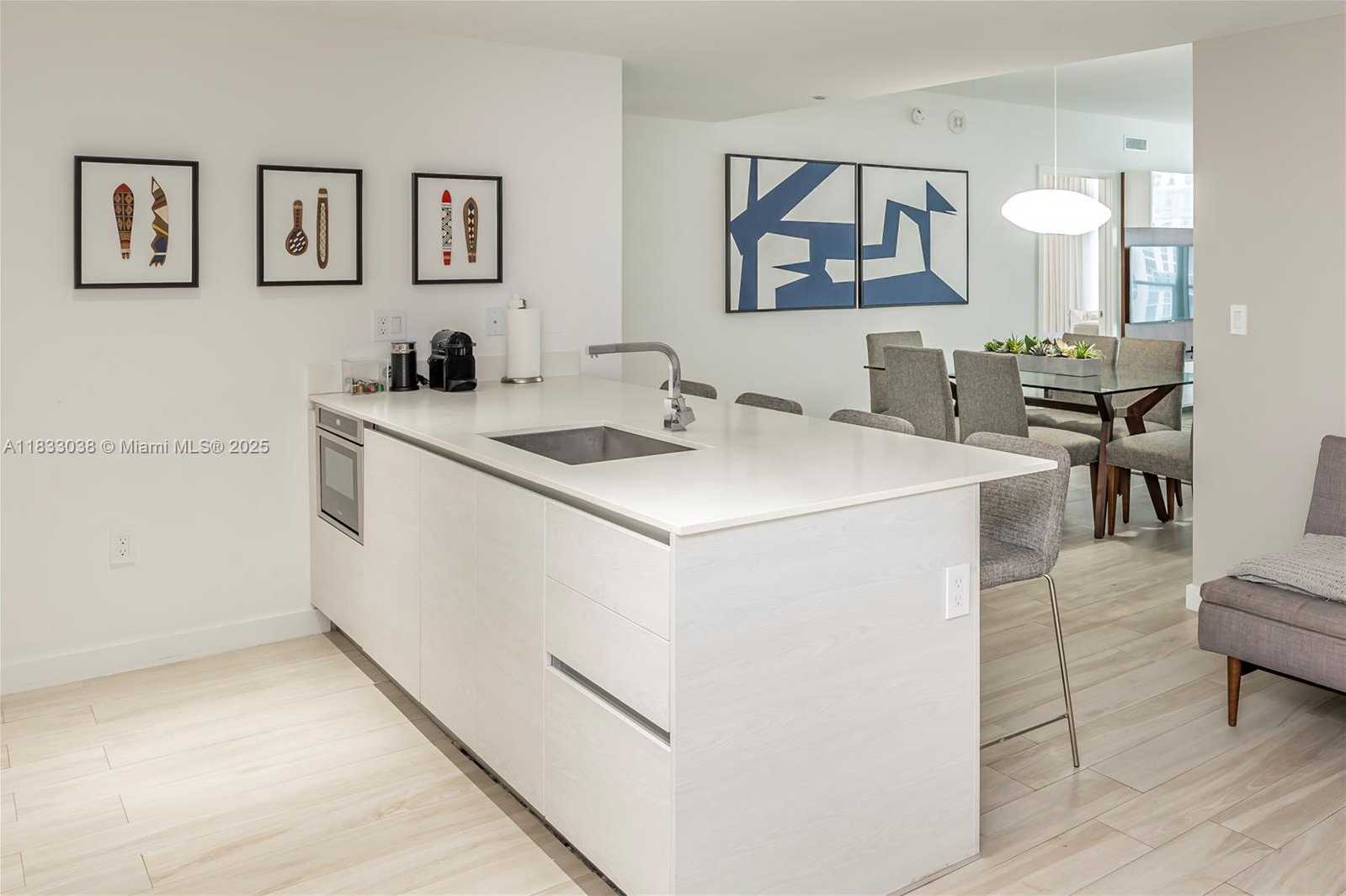 Small Image of 1300 SOUTH MIAMI AVE #2210, Miami Number 2