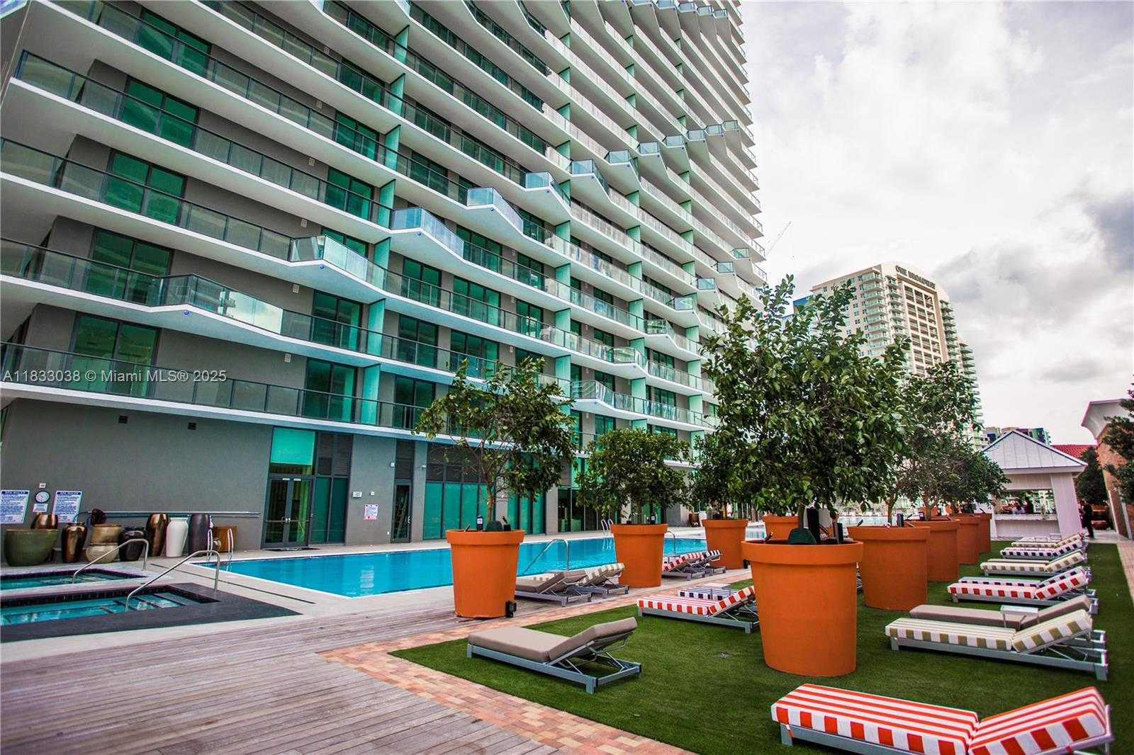 Small Image of 1300 SOUTH MIAMI AVE #2210, Miami Number 34