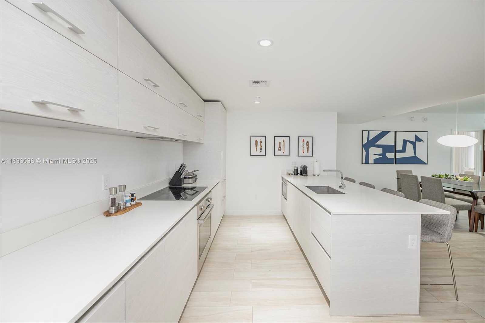 Small Image of 1300 SOUTH MIAMI AVE #2210, Miami Number 5