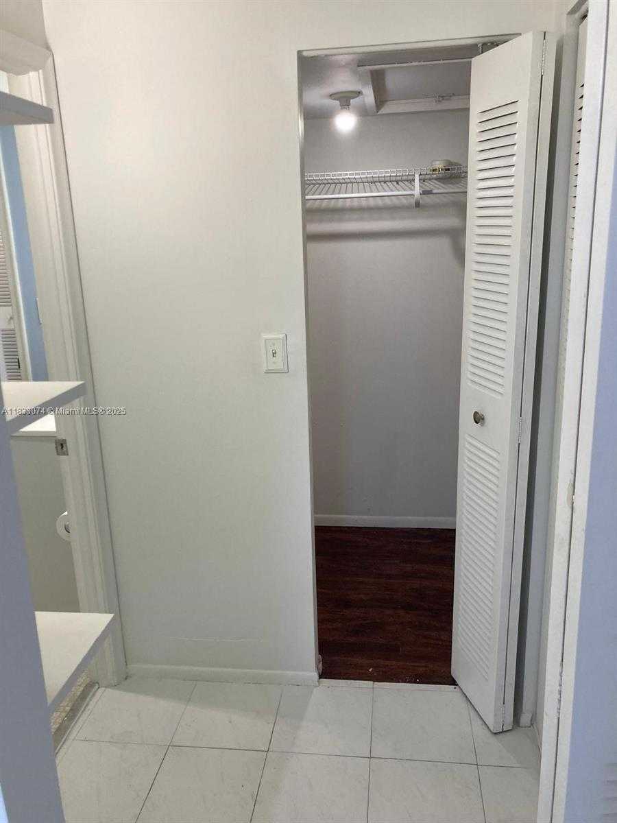 Small Image of 3703 NORTH EAST 166TH ST #905, North Miami Beach Number 25