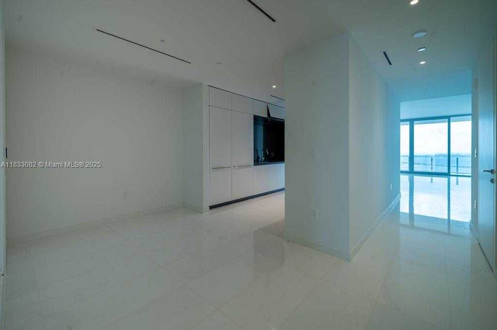 Small Image of 300 BISCAYNE BLVD WAY #4603, Miami Number 26