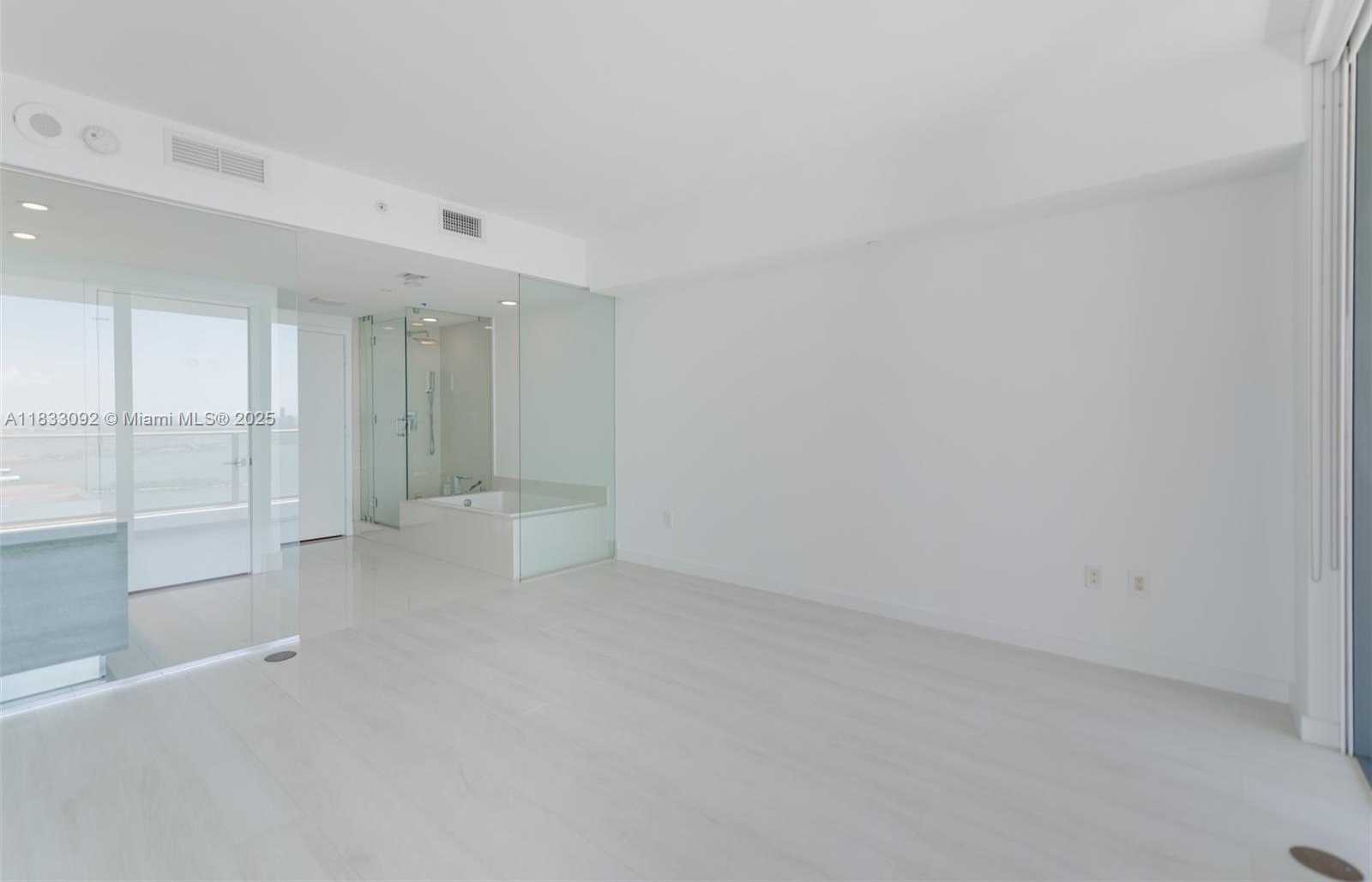 Small Image of 650 NORTH EAST 32ND ST #4301, Miami Number 16