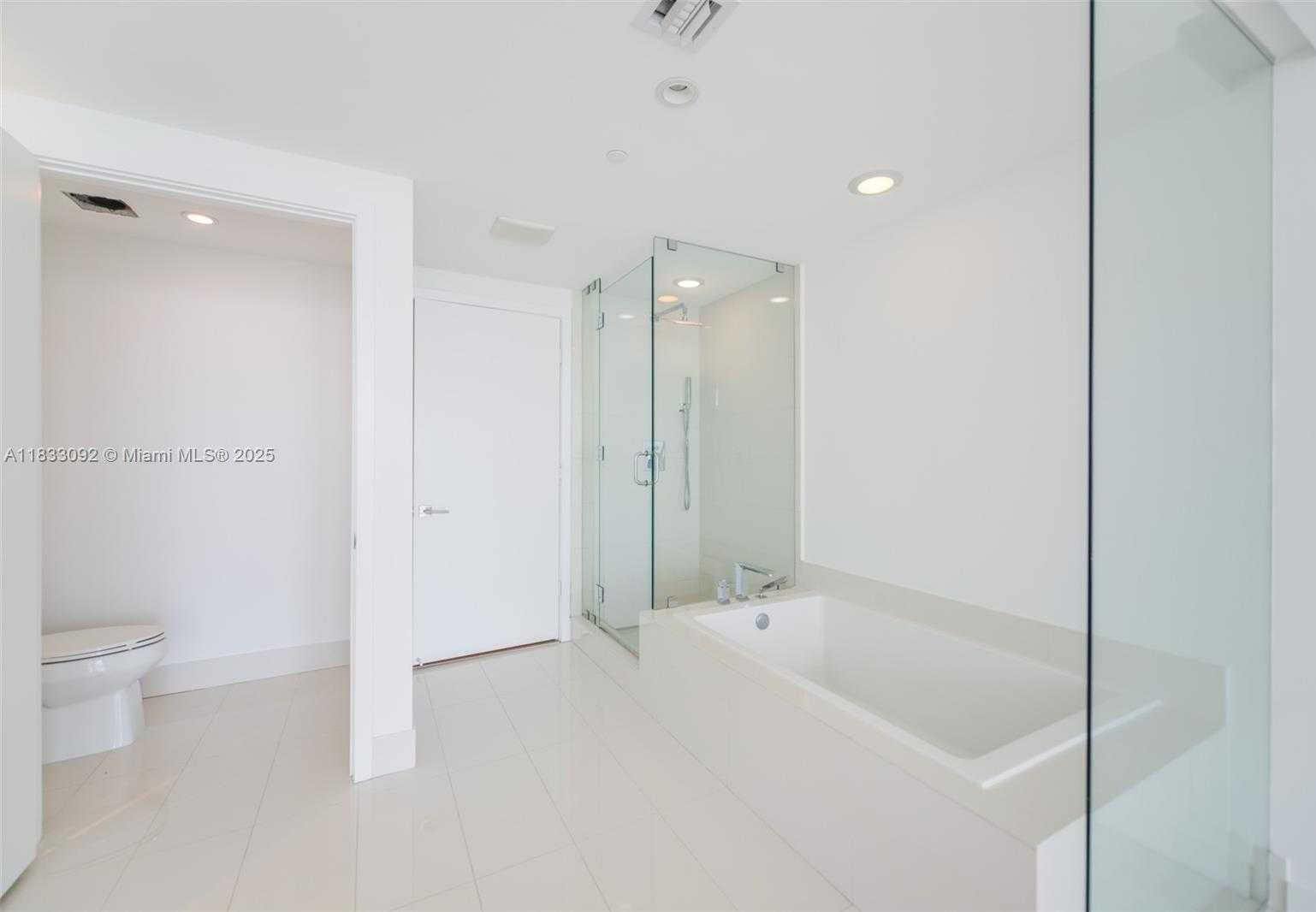 Small Image of 650 NORTH EAST 32ND ST #4301, Miami Number 19