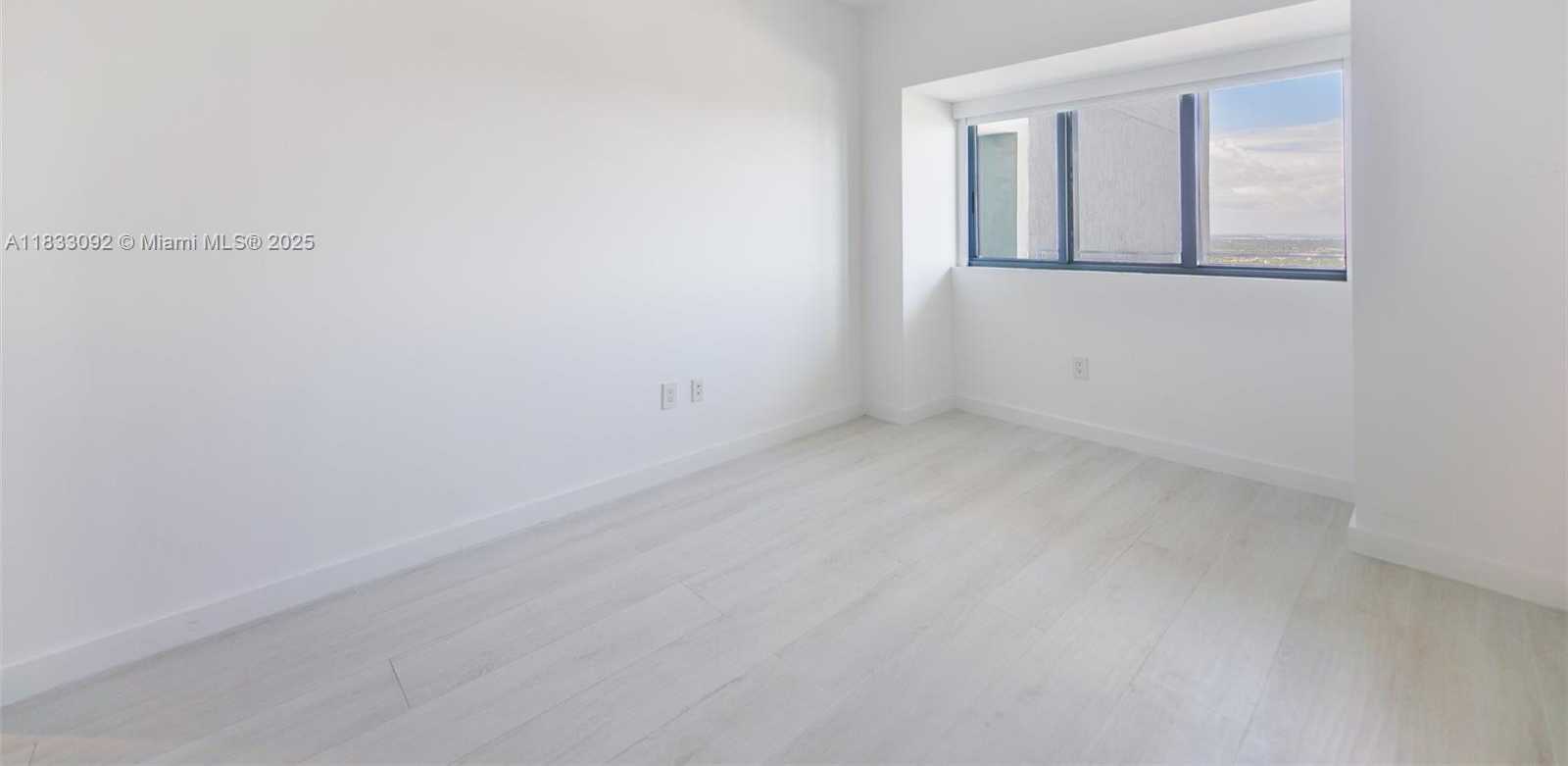 Small Image of 650 NORTH EAST 32ND ST #4301, Miami Number 25