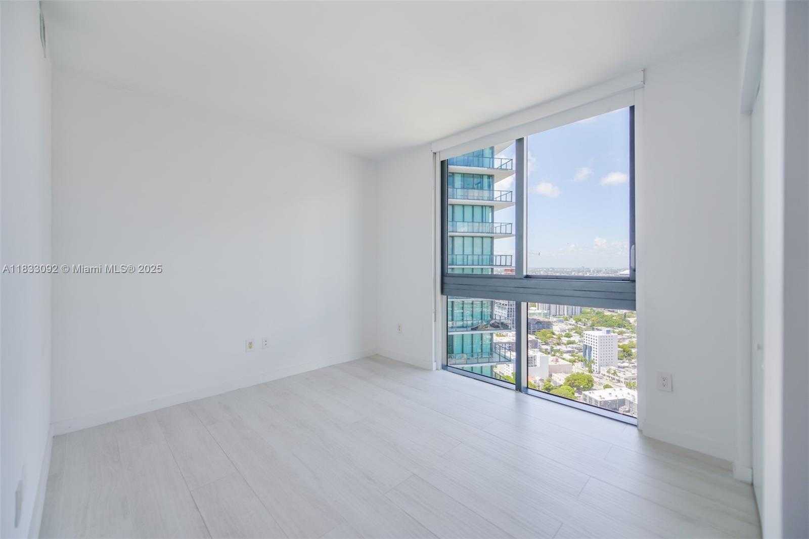 Small Image of 650 NORTH EAST 32ND ST #4301, Miami Number 31