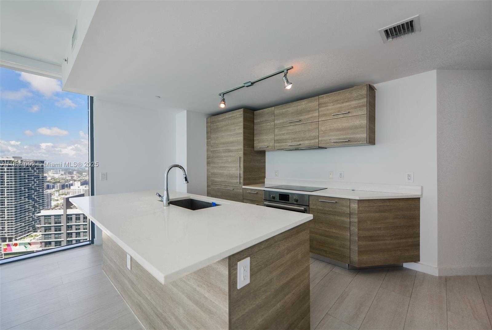 Small Image of 650 NORTH EAST 32ND ST #4301, Miami Number 5