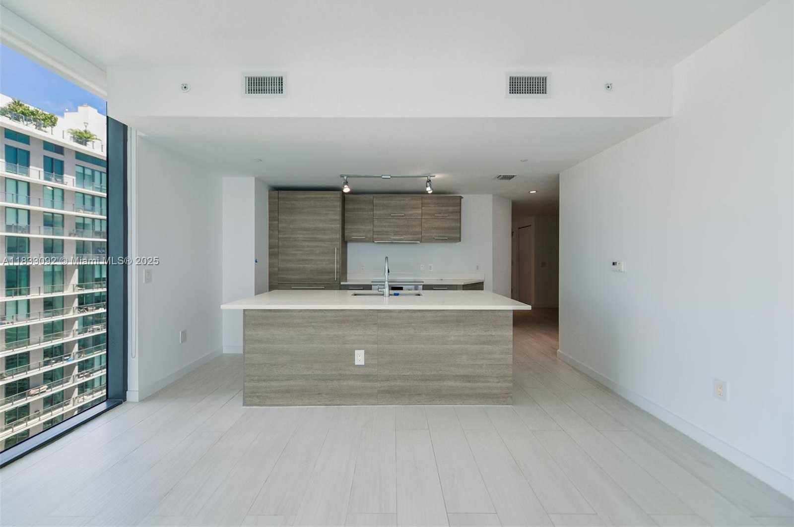 Small Image of 650 NORTH EAST 32ND ST #4301, Miami Number 6