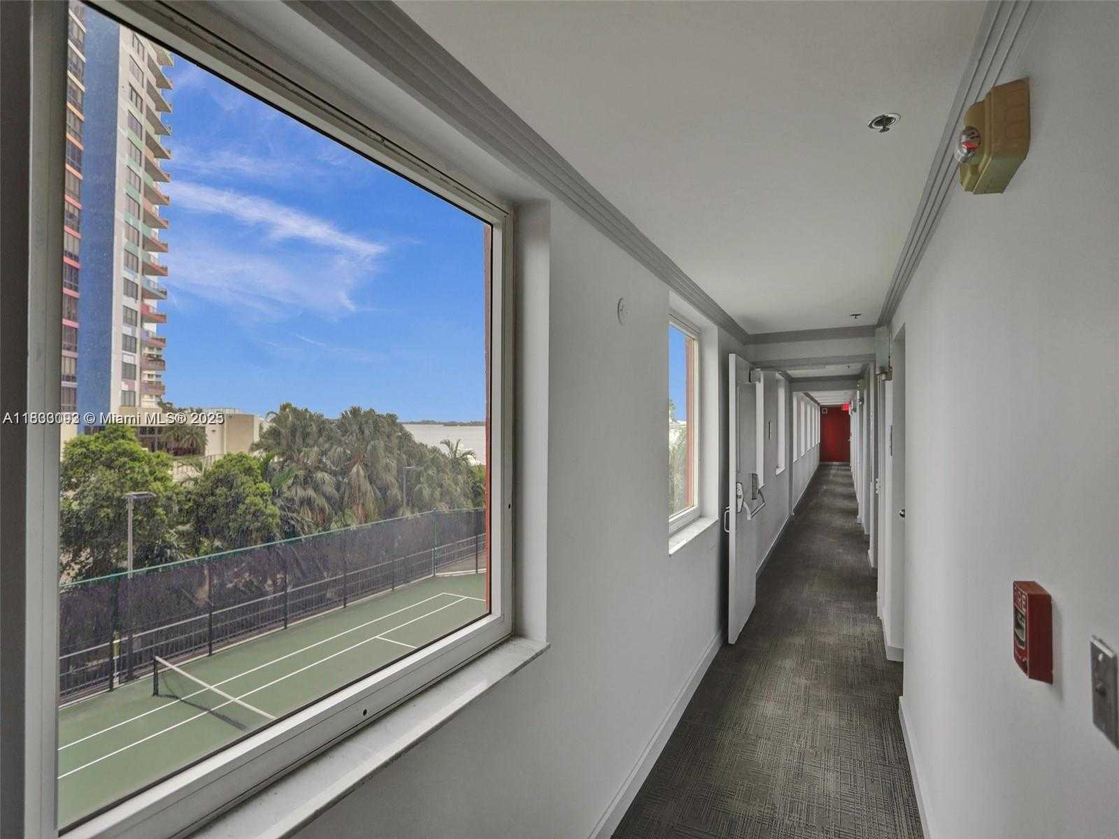 Small Image of 1627 BRICKELL AVE #605, Miami Number 28