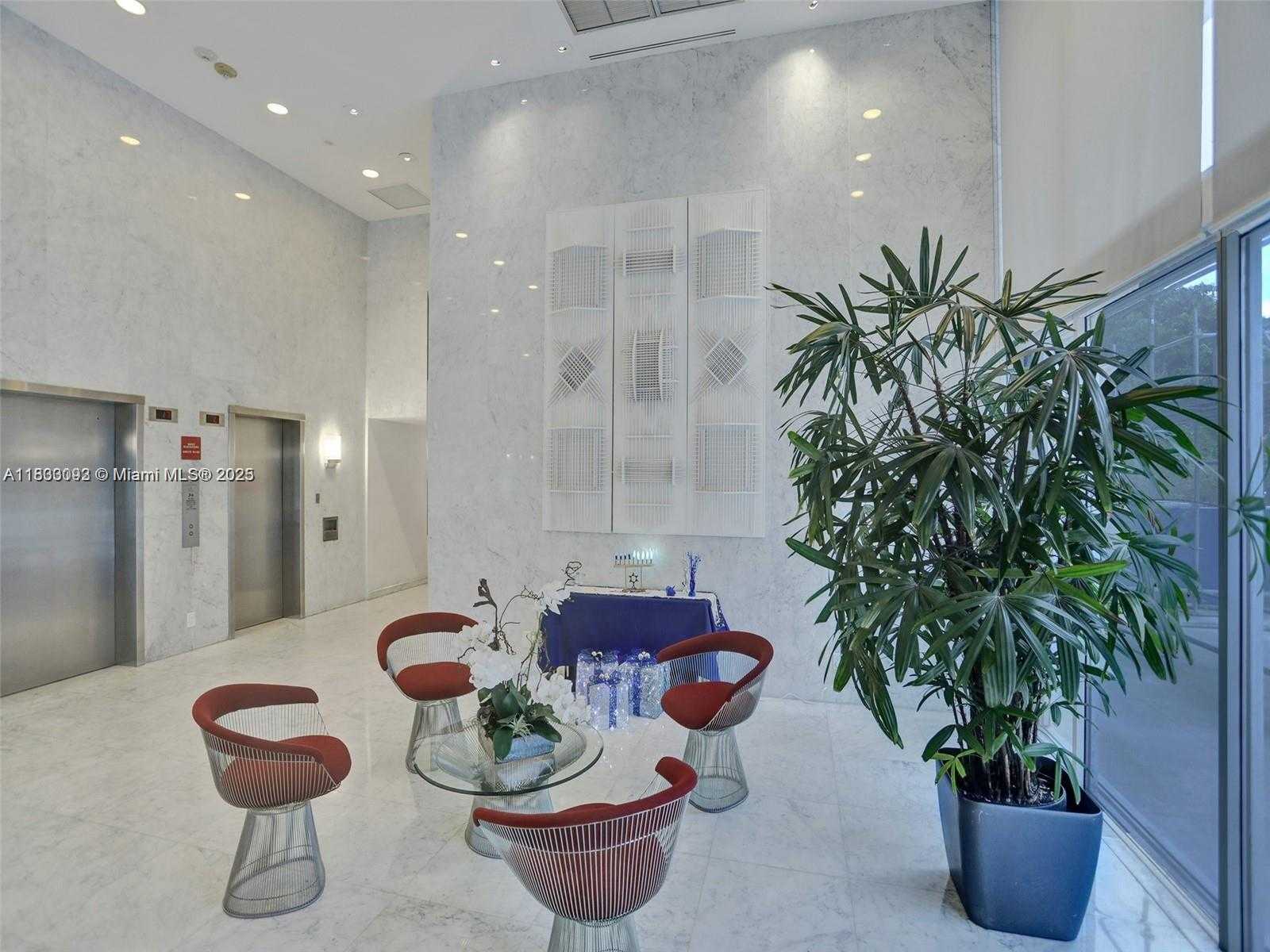 Small Image of 1627 BRICKELL AVE #605, Miami Number 42