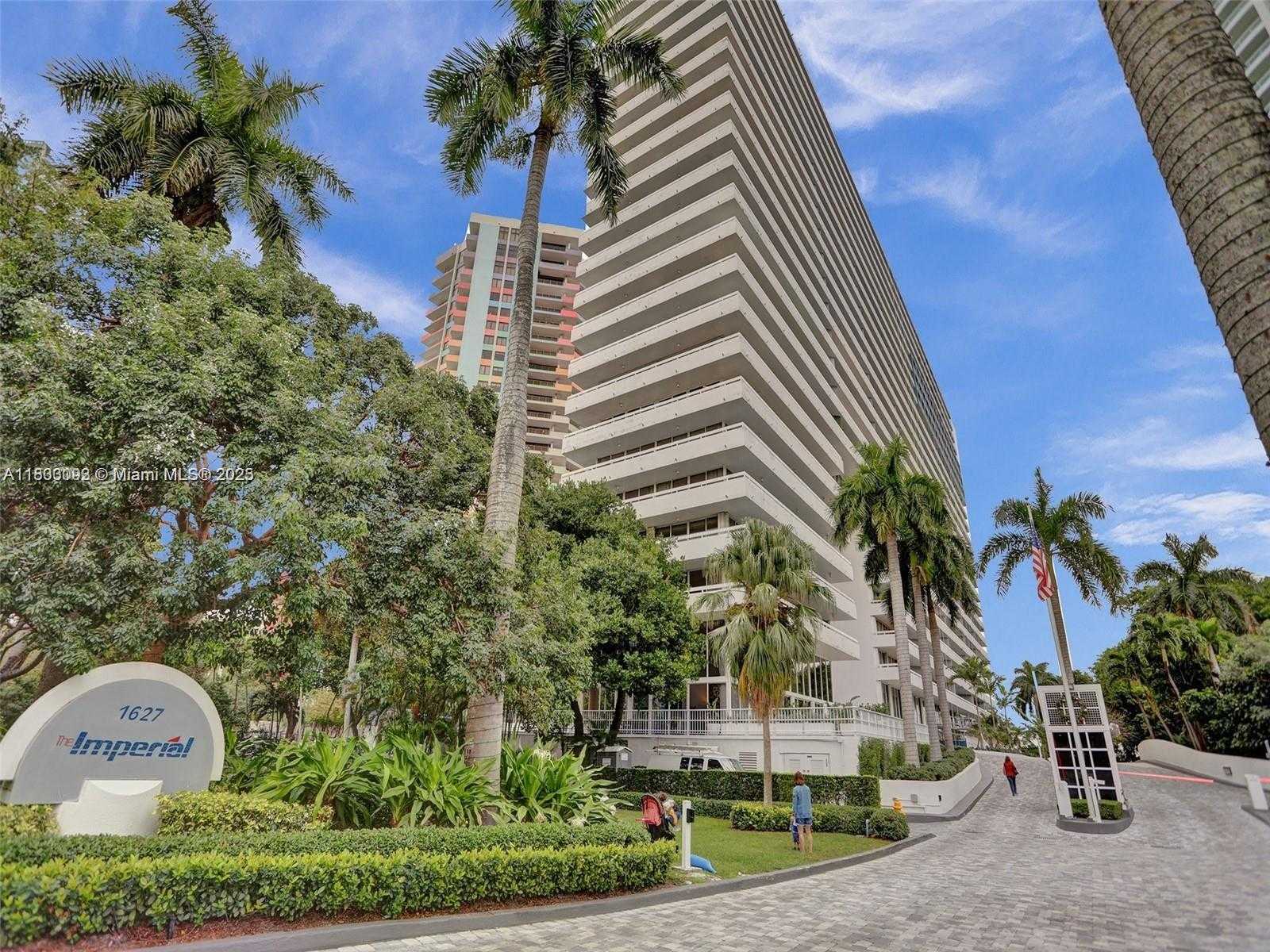 Small Image of 1627 BRICKELL AVE #605, Miami Number 47