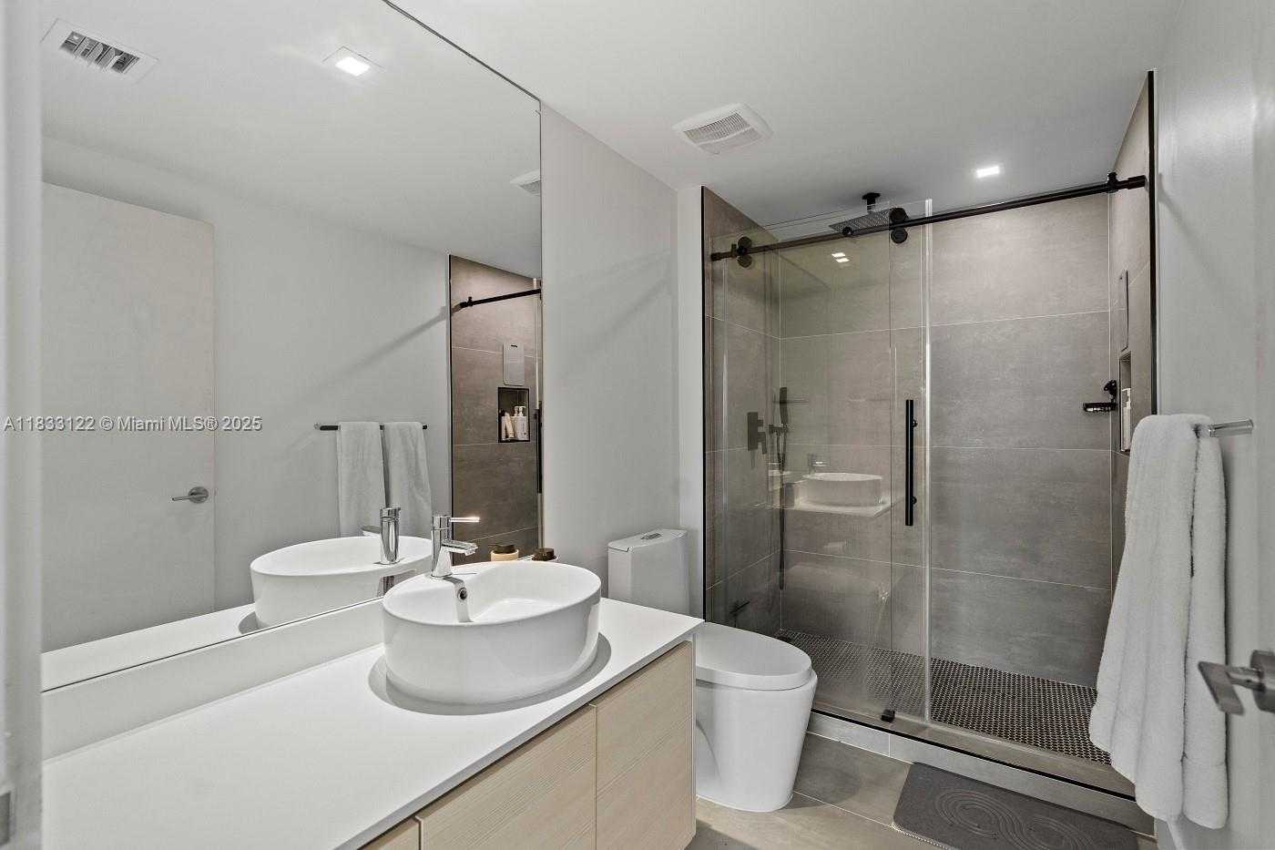 Small Image of 4250 BISCAYNE BLVD #1218, Miami Number 11