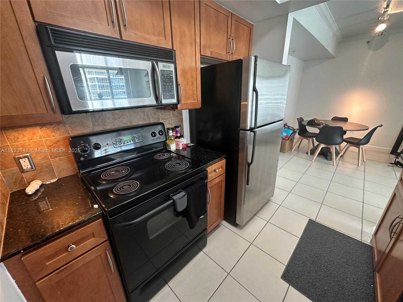 Small Image of 2000 NORTH BAYSHORE DR #1505, Miami Number 12