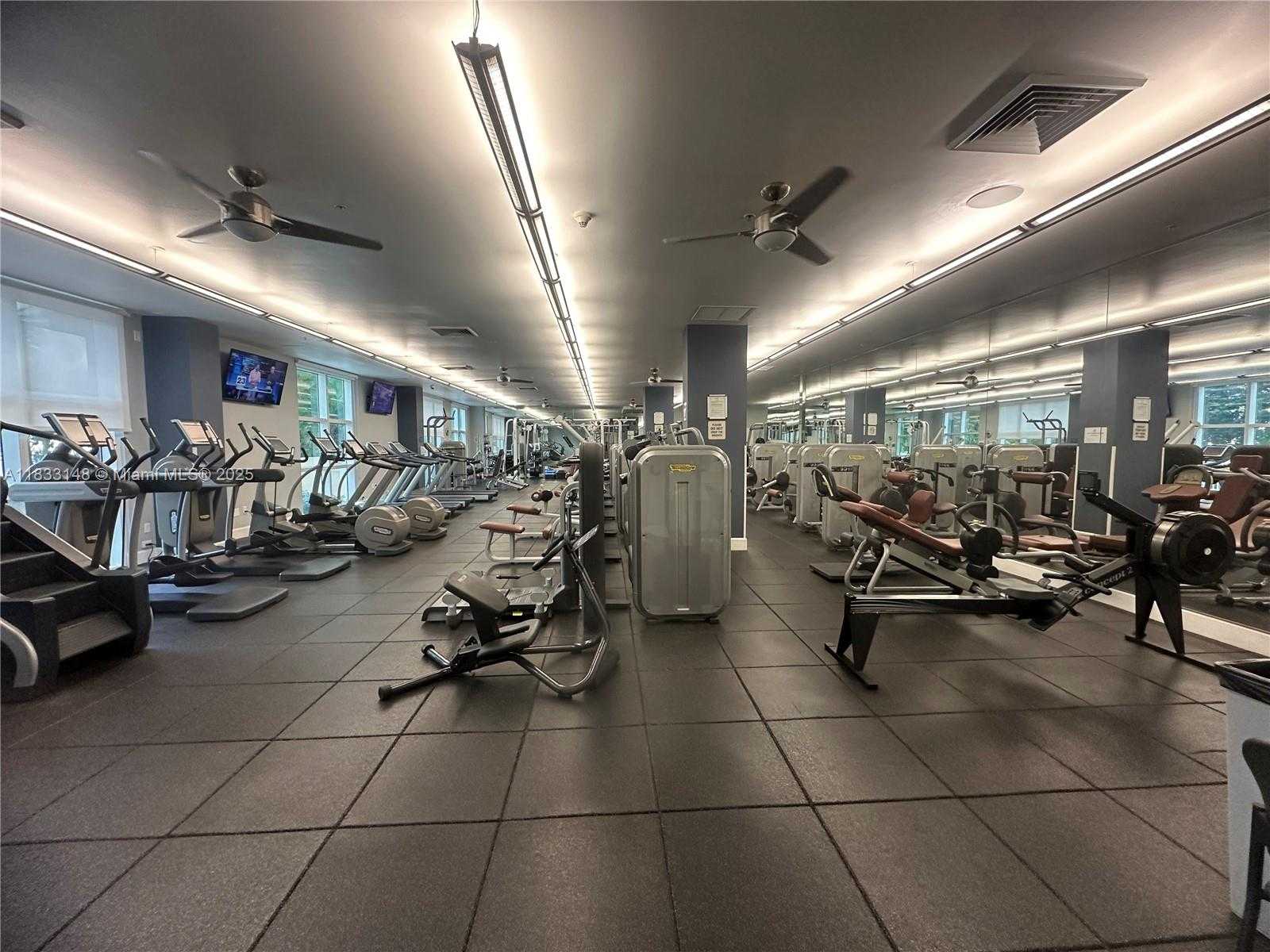 Small Image of 2000 NORTH BAYSHORE DR #1505, Miami Number 22