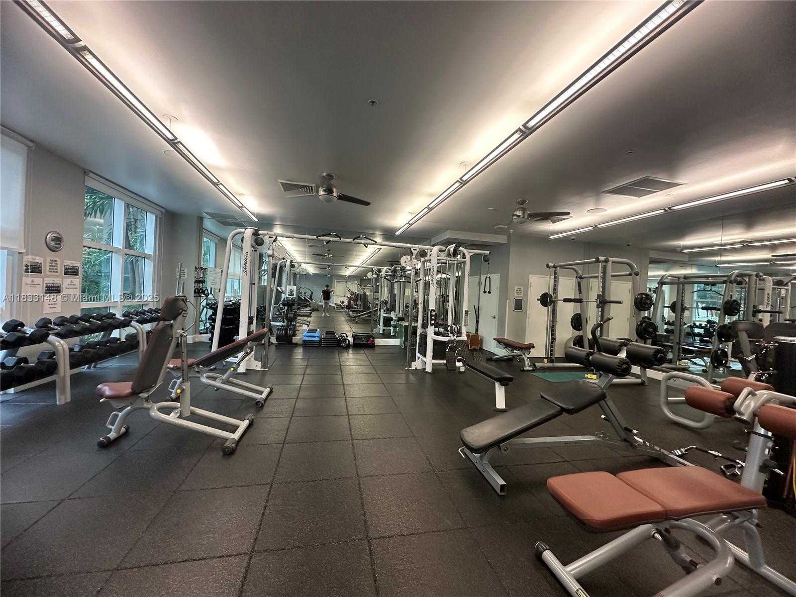 Small Image of 2000 NORTH BAYSHORE DR #1505, Miami Number 24