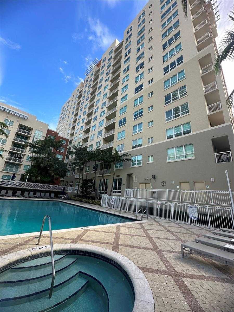 Small Image of 2000 NORTH BAYSHORE DR #1505, Miami Number 30