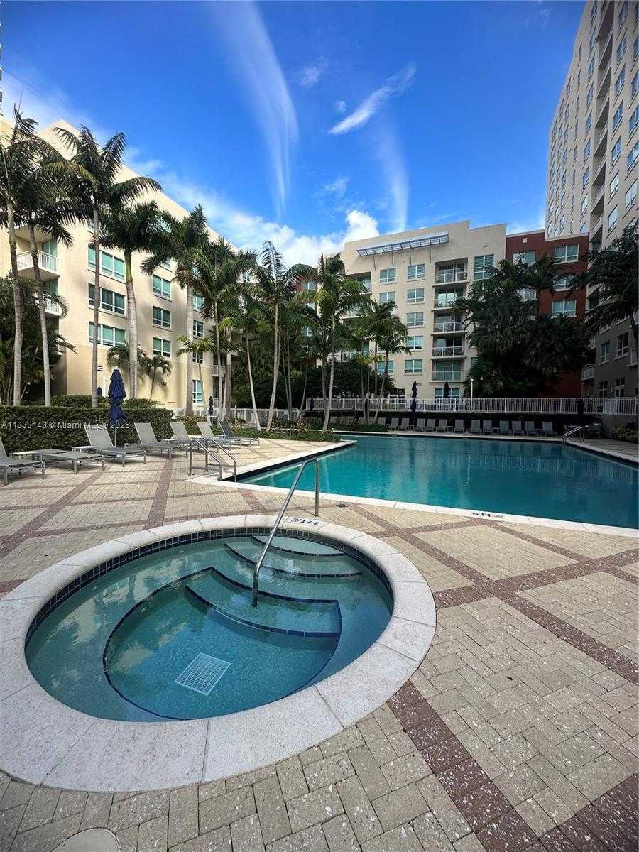 Small Image of 2000 NORTH BAYSHORE DR #1505, Miami Number 31