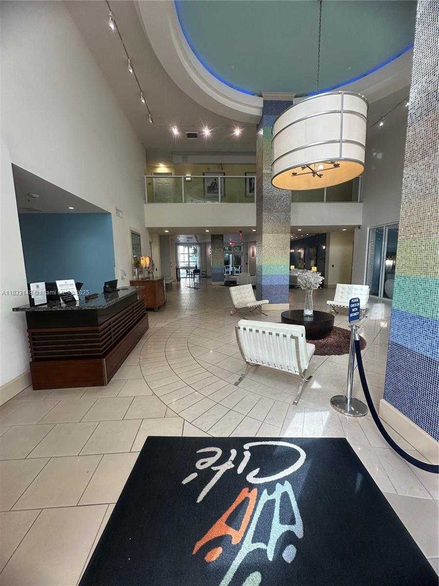 Small Image of 2000 NORTH BAYSHORE DR #1505, Miami Number 4