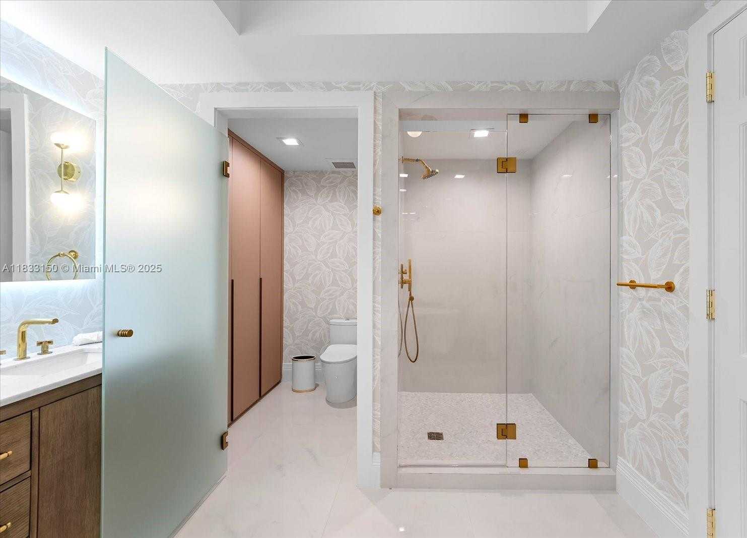 Small Image of 7441 FISHER ISLAND DR #7441, Miami Beach Number 21