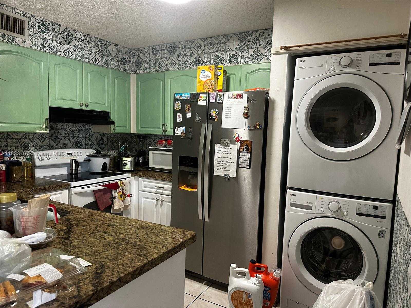 Small Image of 311 WEST PARK DR #101-13, Miami Number 9
