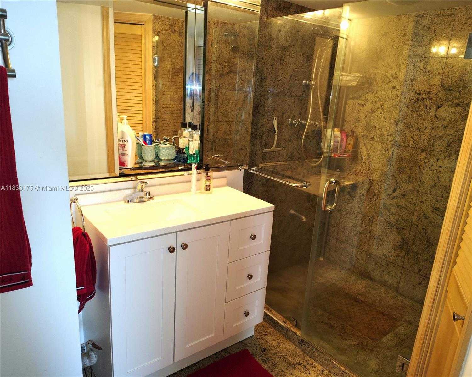 Small Image of 7135 COLLINS AVE #1836, Miami Beach Number 14