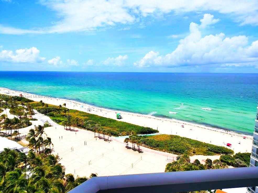 Small Image of 7135 COLLINS AVE #1836, Miami Beach Number 3