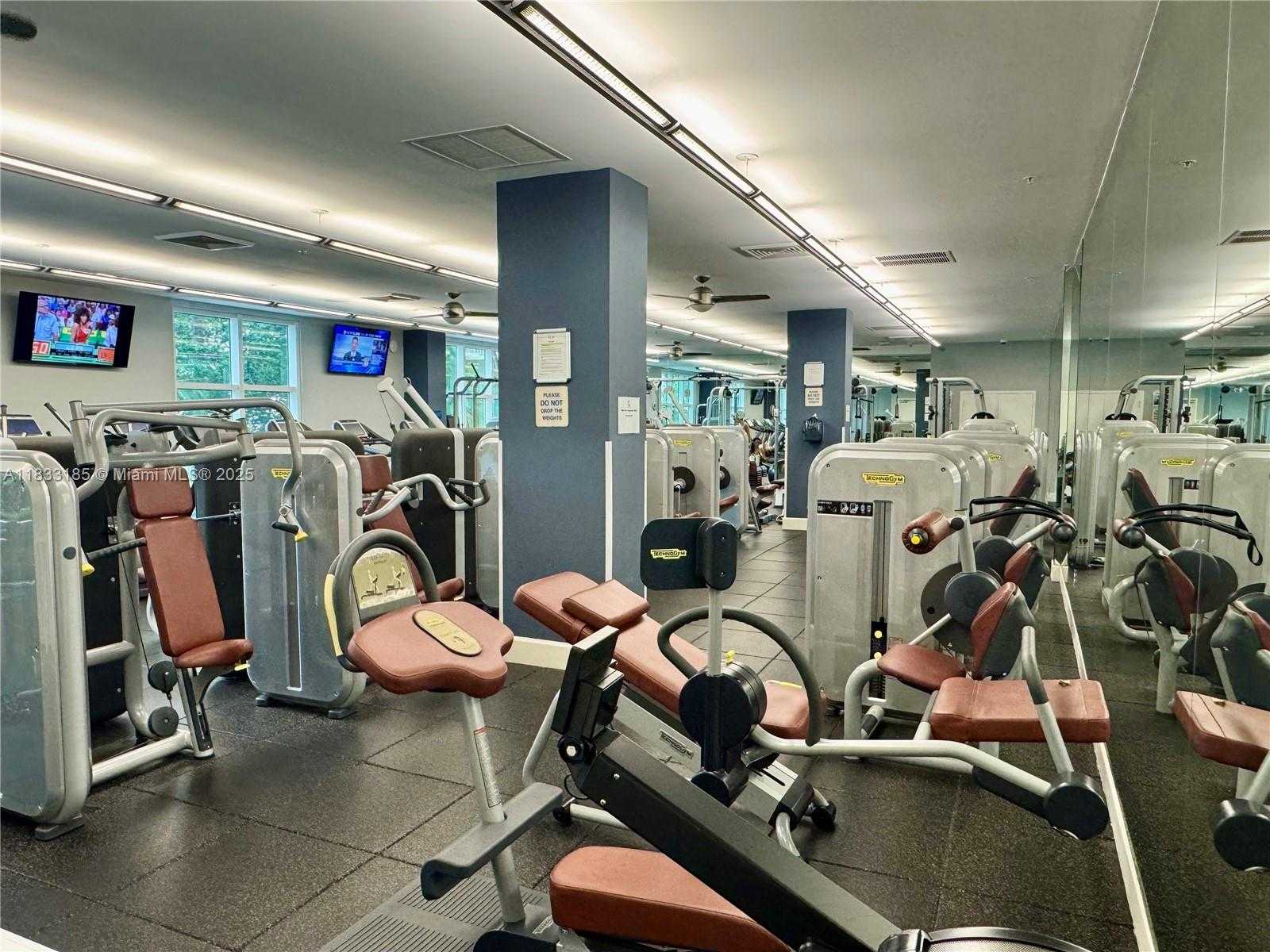 Small Image of 2000 NORTH BAYSHORE DR #203, Miami Number 34