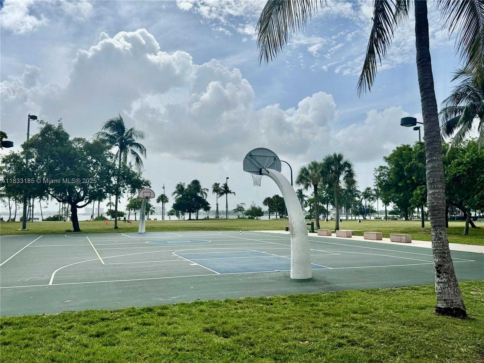 Small Image of 2000 NORTH BAYSHORE DR #203, Miami Number 37