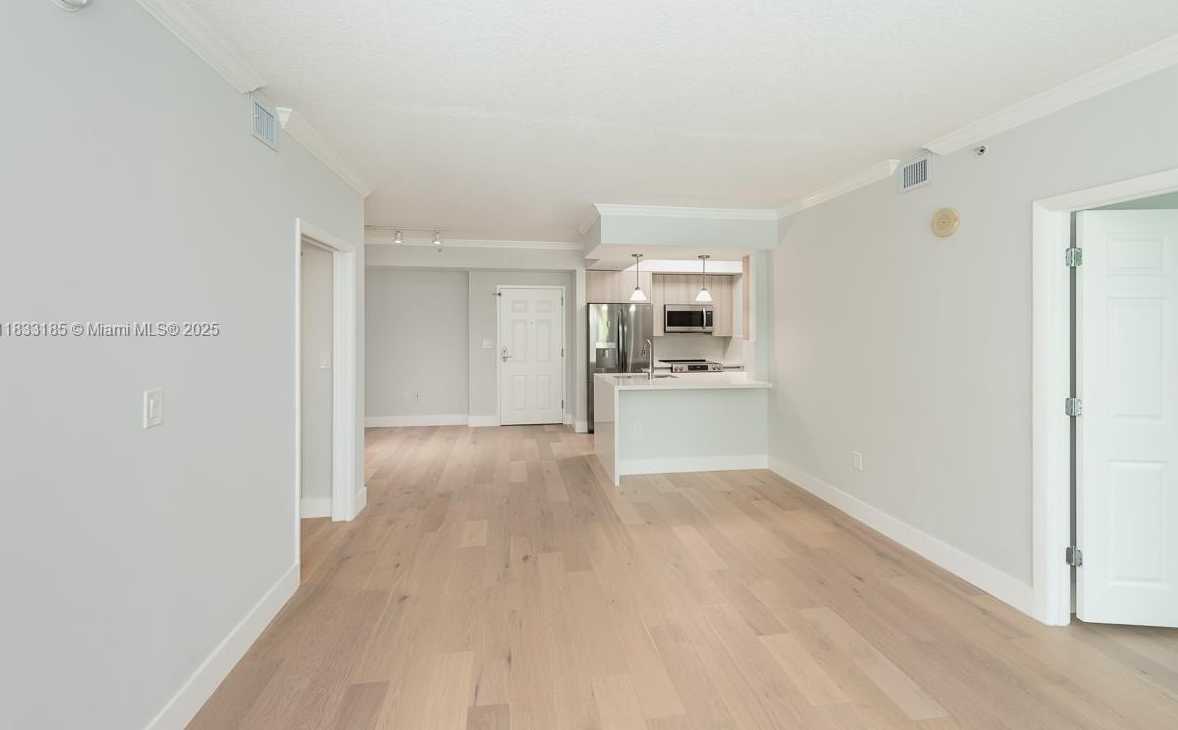 Small Image of 2000 NORTH BAYSHORE DR #203, Miami Number 8