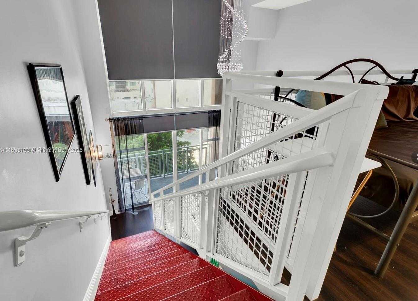 Small Image of 244 Biscayne Blvd, Miami, FL 33131, USA Number 15