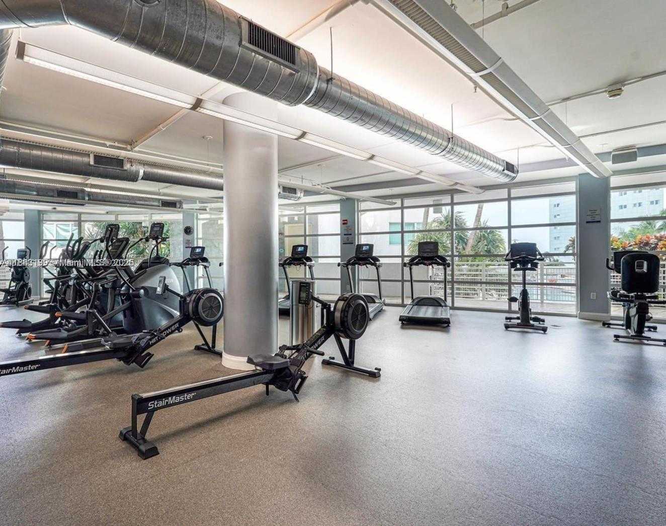 Small Image of 244 Biscayne Blvd, Miami, FL 33131, USA Number 29