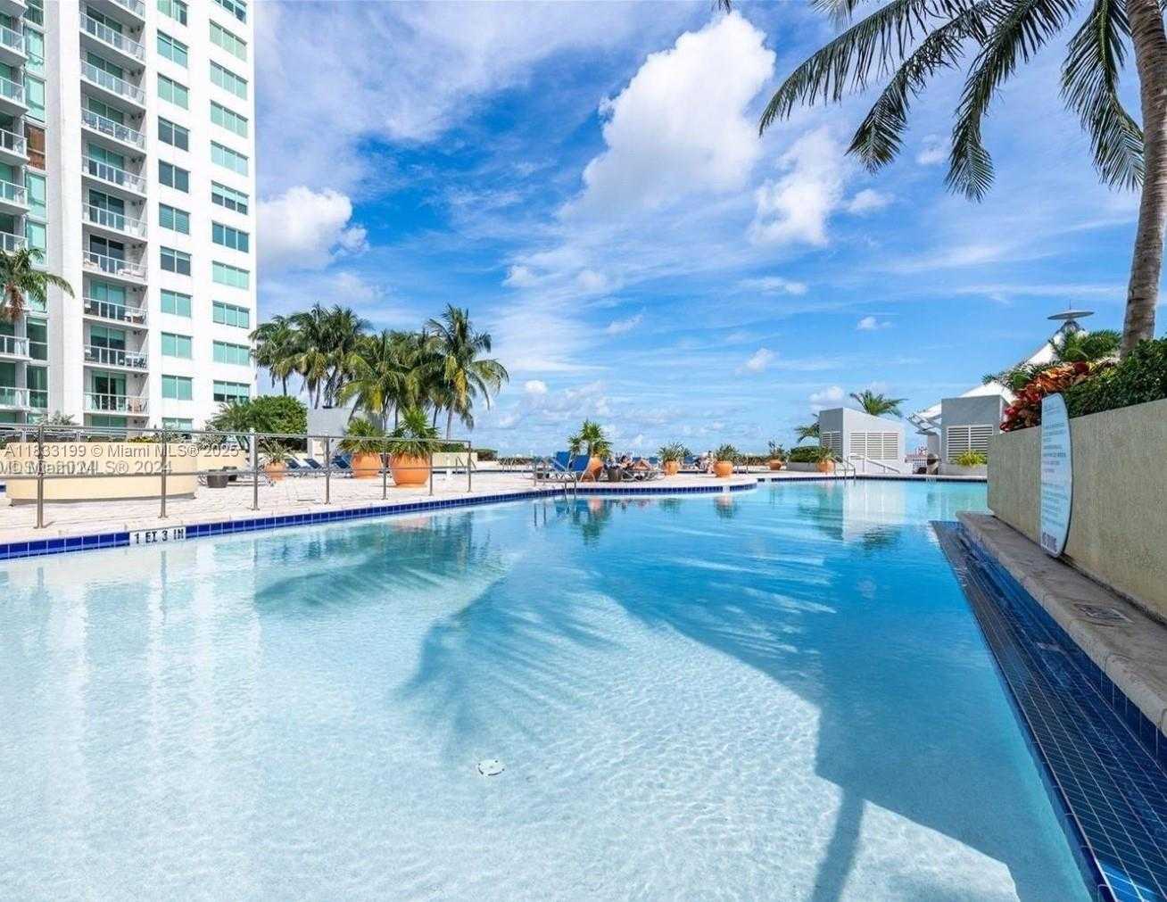 Small Image of 244 Biscayne Blvd, Miami, FL 33131, USA Number 39