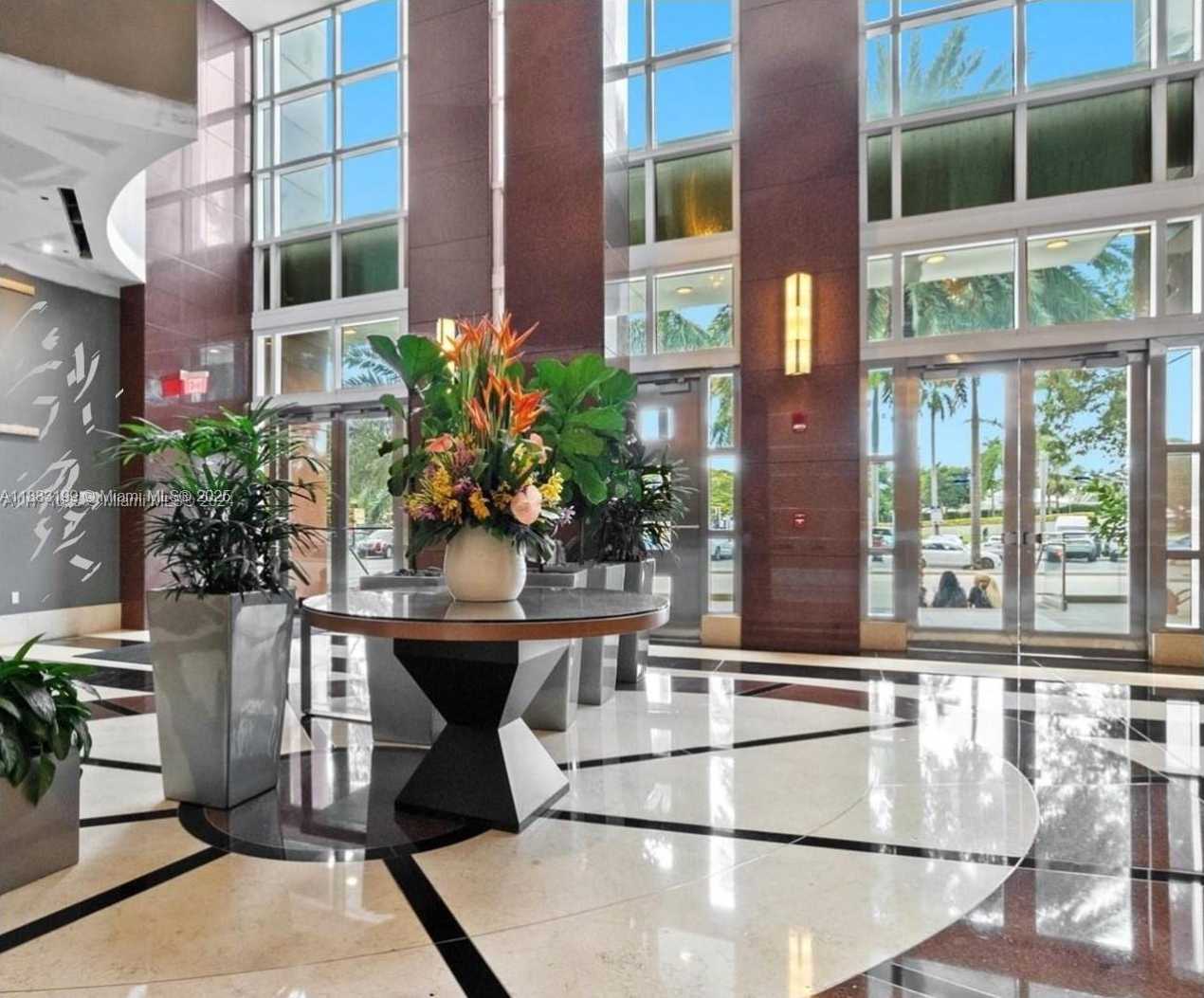 Small Image of 244 Biscayne Blvd, Miami, FL 33131, USA Number 4