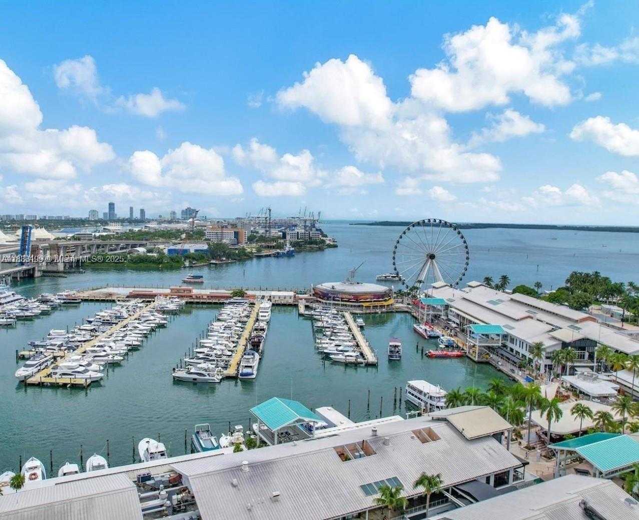 Small Image of 244 Biscayne Blvd, Miami, FL 33131, USA Number 41