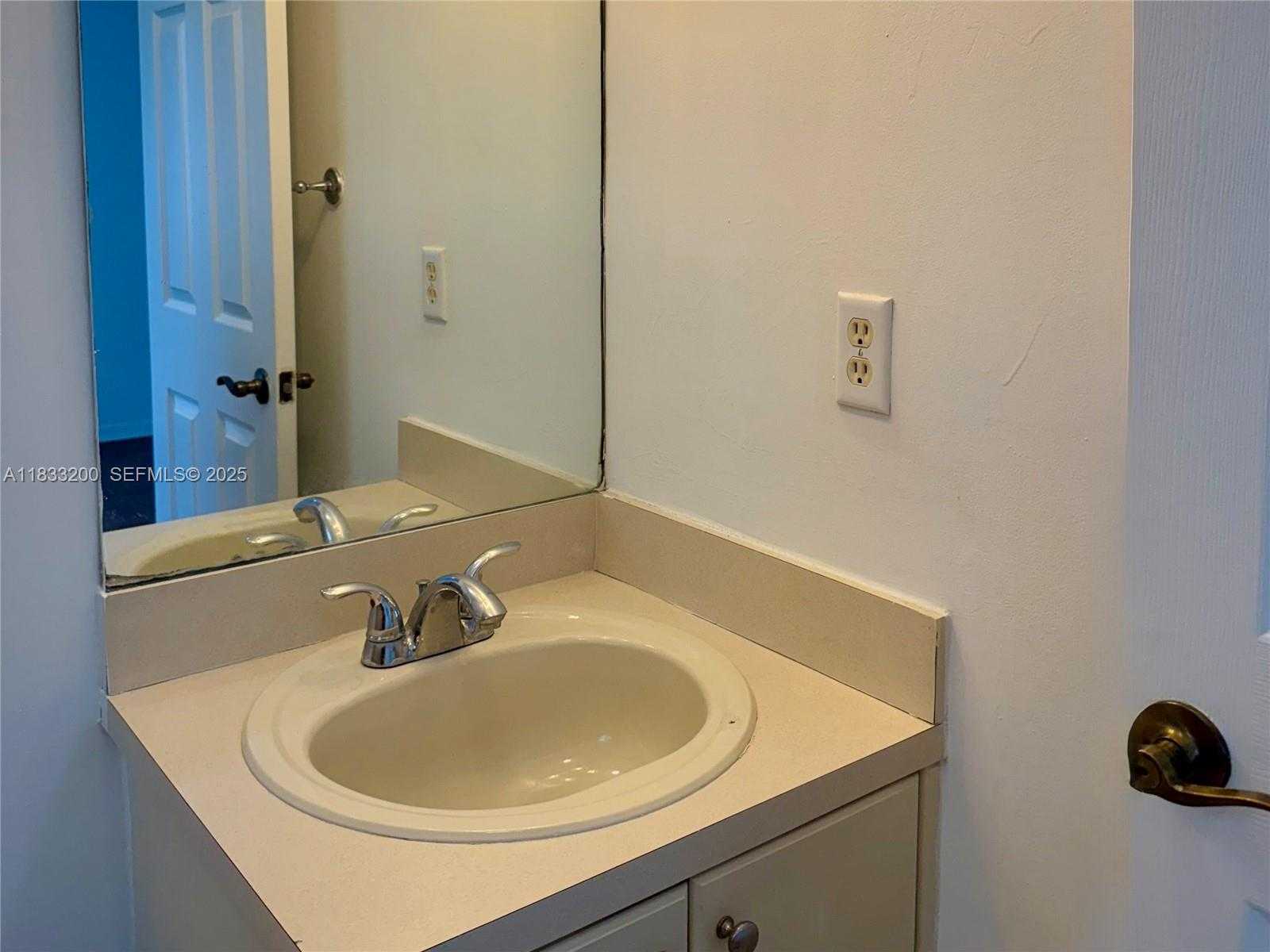 Small Image of 2311 SOUTH EAST 24TH AVE #2311, Homestead Number 18