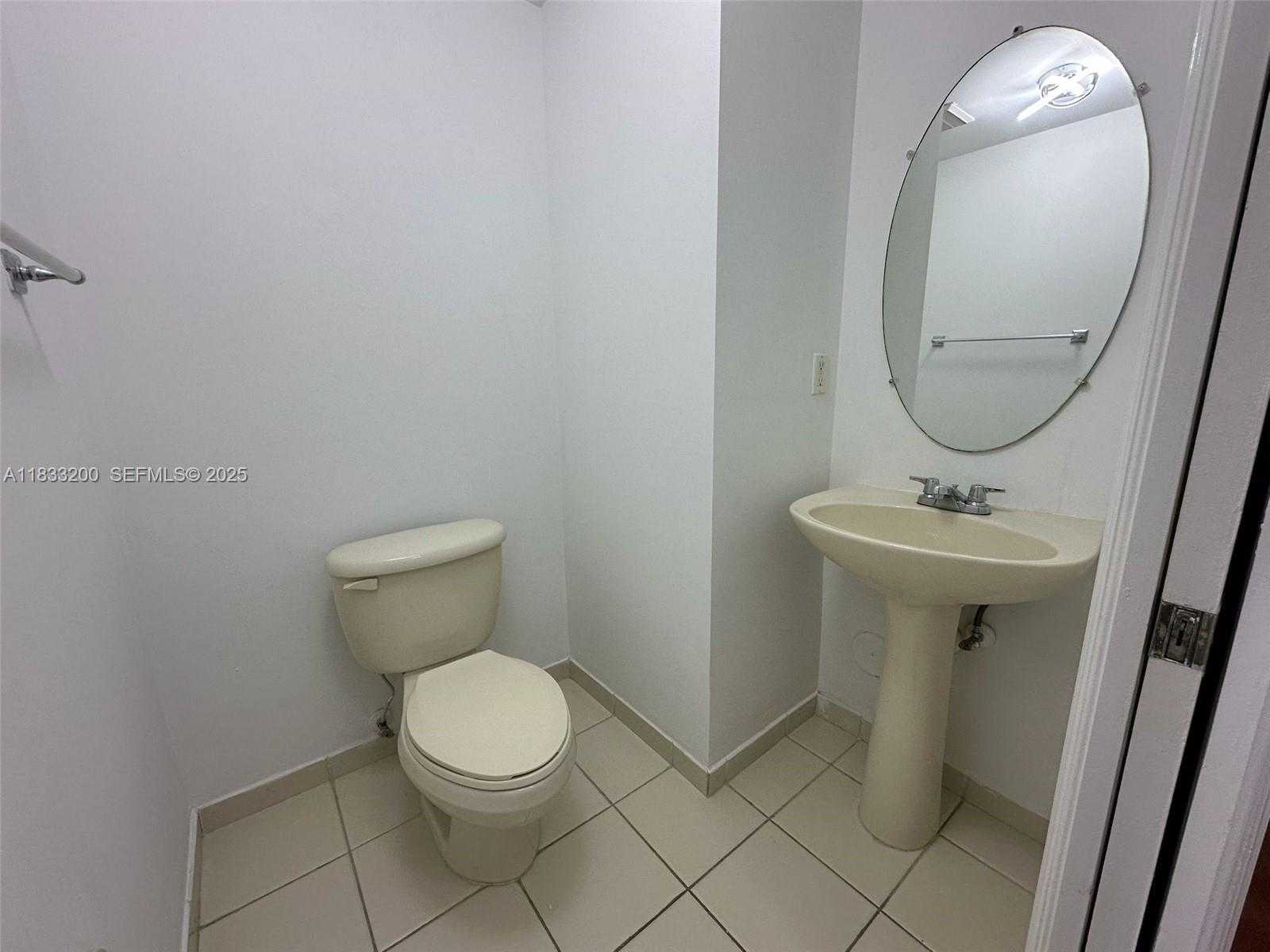 Small Image of 2311 SOUTH EAST 24TH AVE #2311, Homestead Number 9