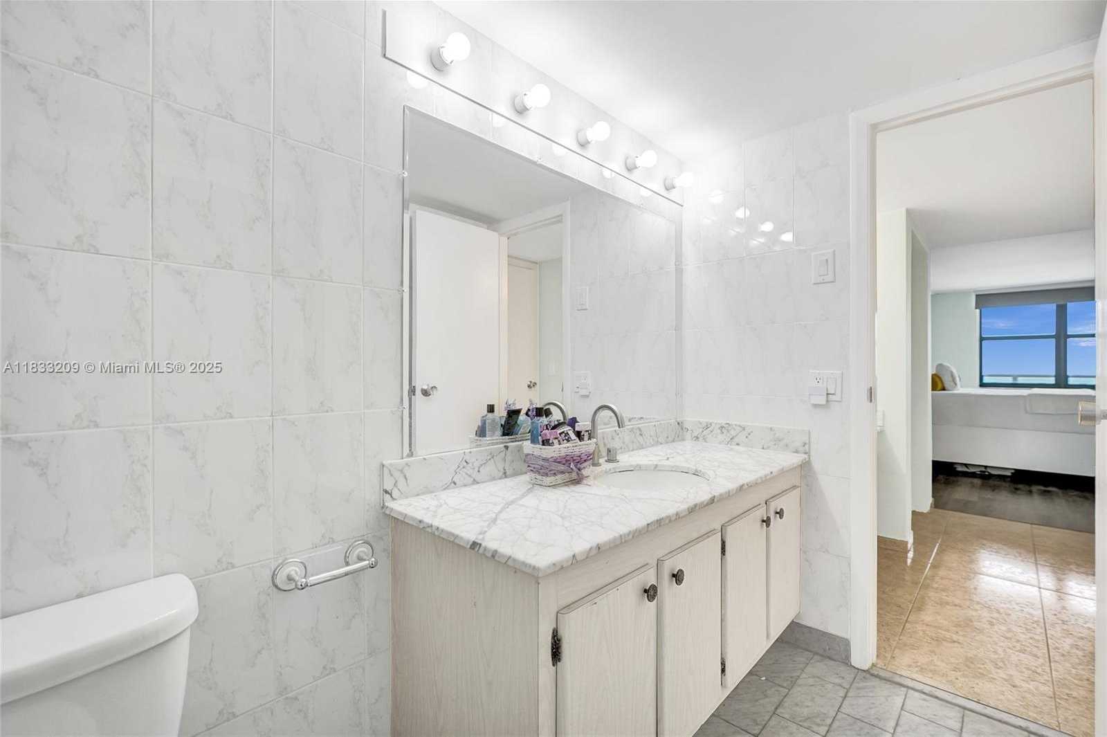 Small Image of 2301 SOUTH OCEAN DR #2206, Hollywood Number 12