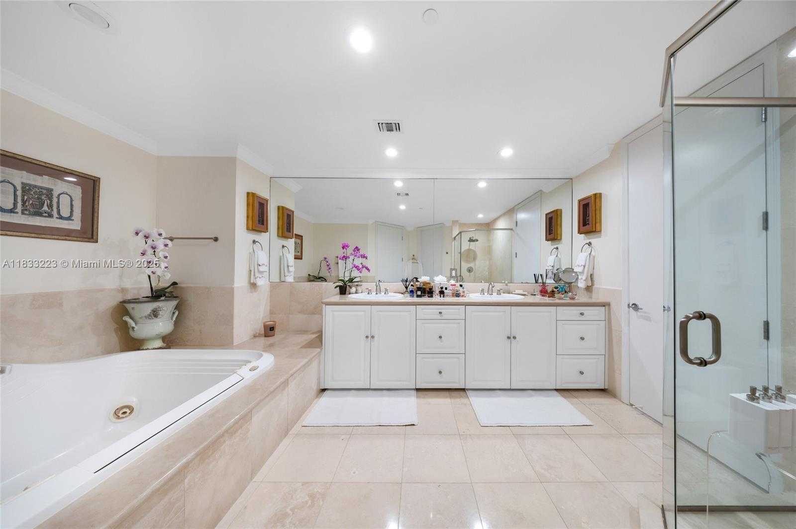 Small Image of 5959 COLLINS AVE #1404, Miami Beach Number 10