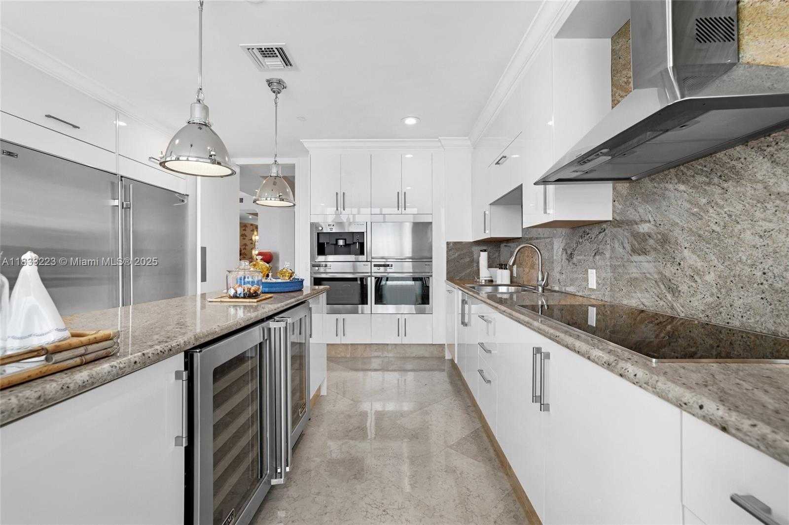 Small Image of 5959 COLLINS AVE #1404, Miami Beach Number 15