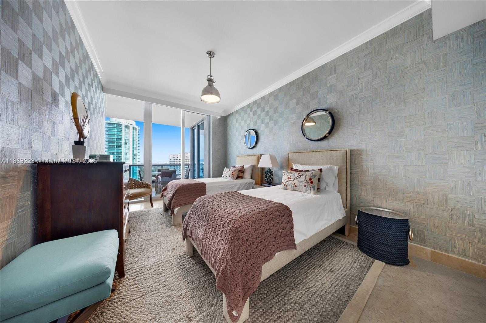Small Image of 5959 COLLINS AVE #1404, Miami Beach Number 16