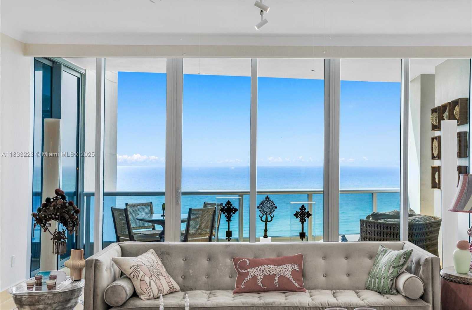 Small Image of 5959 COLLINS AVE #1404, Miami Beach Number 3