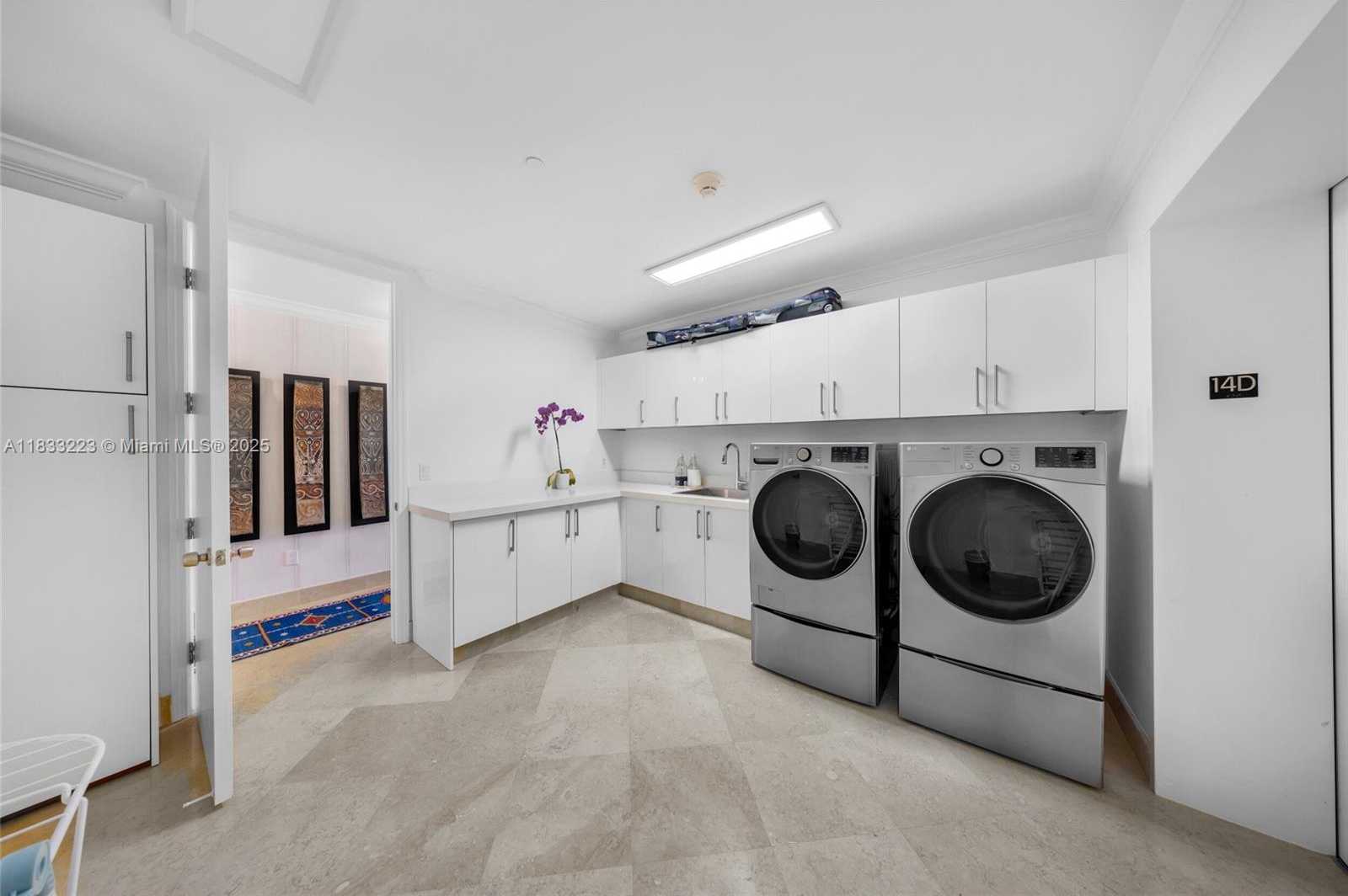 Small Image of 5959 COLLINS AVE #1404, Miami Beach Number 33