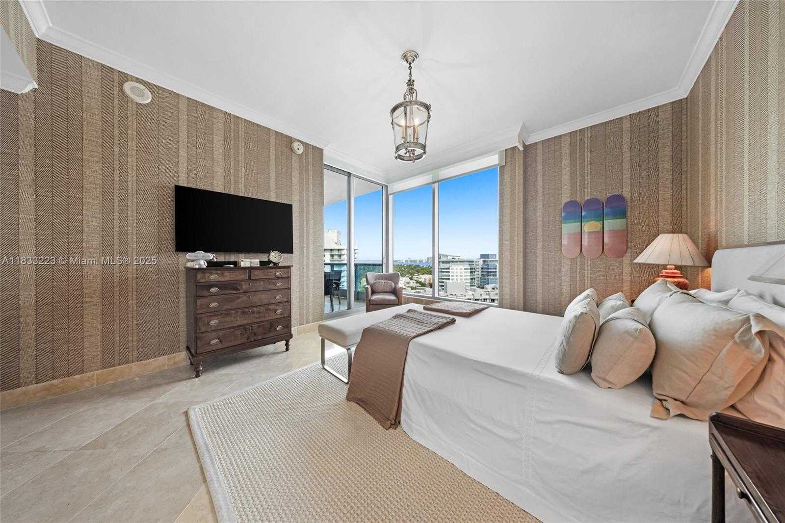 Small Image of 5959 COLLINS AVE #1404, Miami Beach Number 47